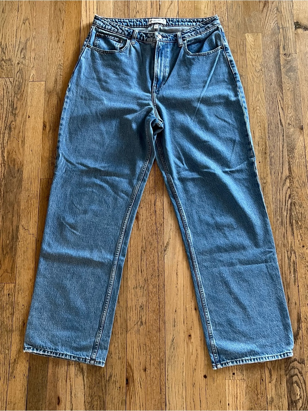 Abercrombie & Fitch Women's High-Rise Loose Blue Jeans, size 32/14L